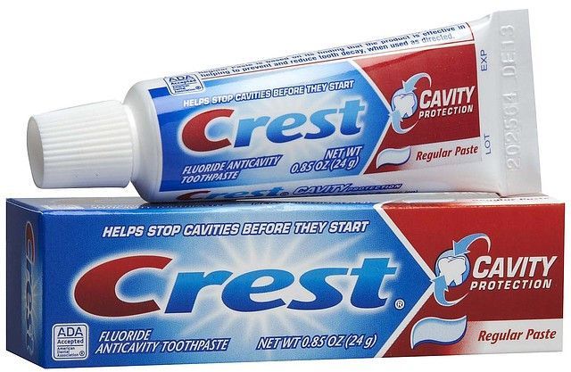 Мятная зубная паста Crest Cavity Protection Fluoride Anticavity Regular 130 гр.