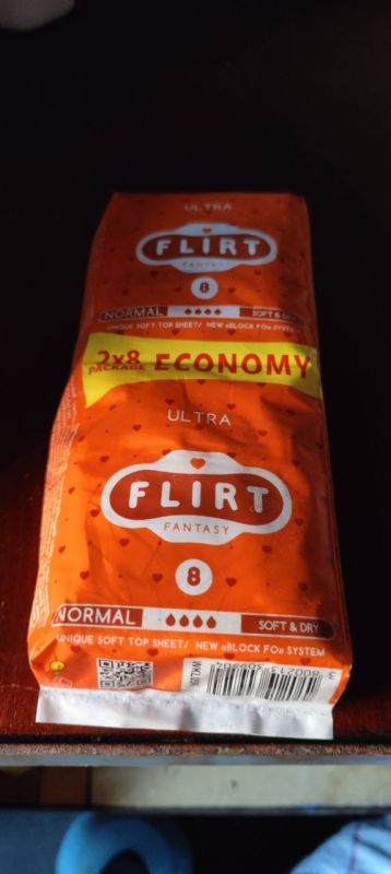 Гігієнічні прокладки Flirt Fantasy Ultra Normal 4 краплі,2*8шт